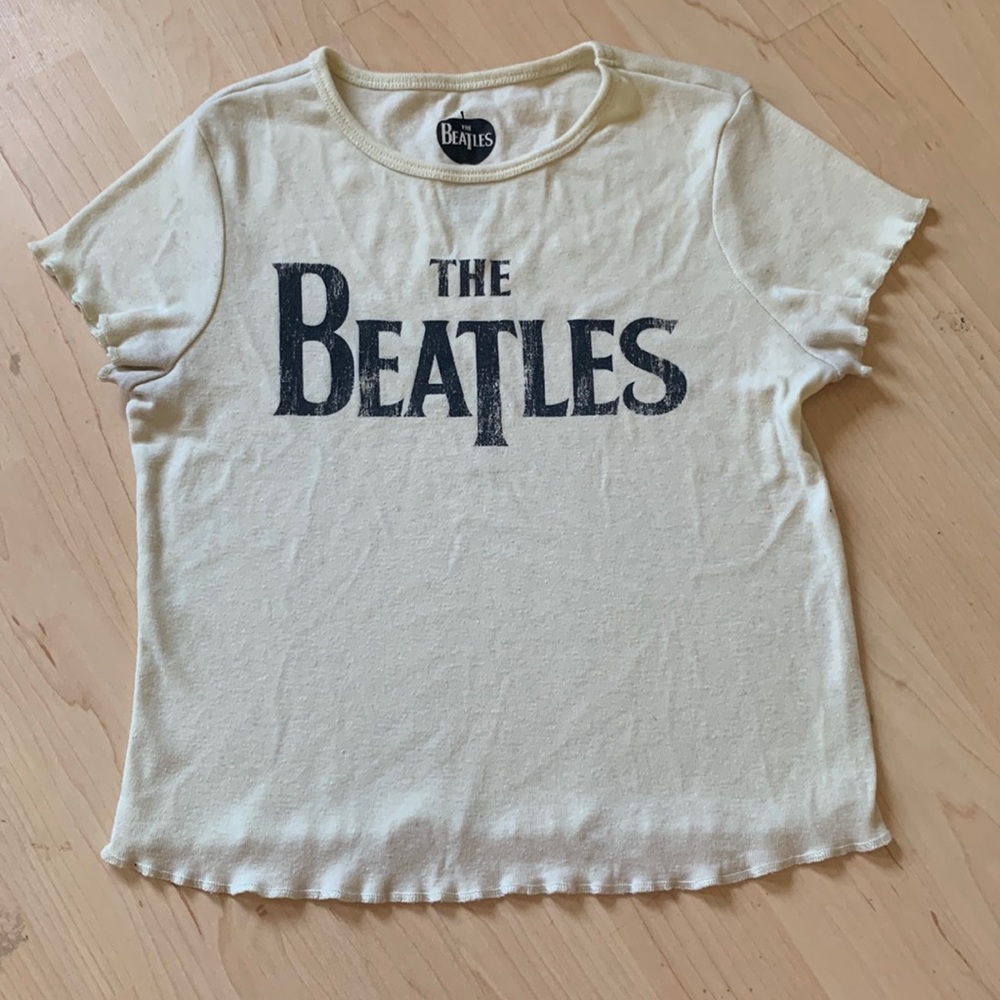 yellow, ‘Beatles’ ruffled, cropped tee